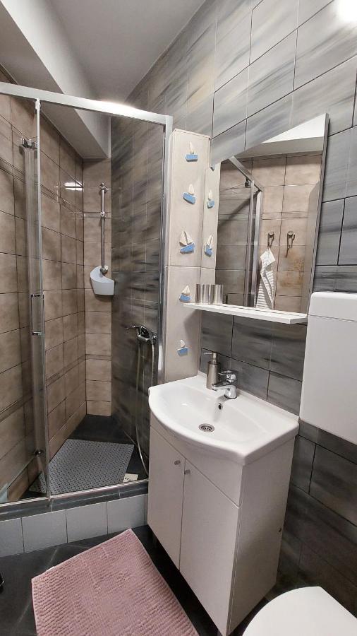 Holiday Home Zora - Family Vacation House Near Protected Area Of The Nature Park Kamenjak, With Green Yard, Wifi, Air-Con Premantura Exterior foto